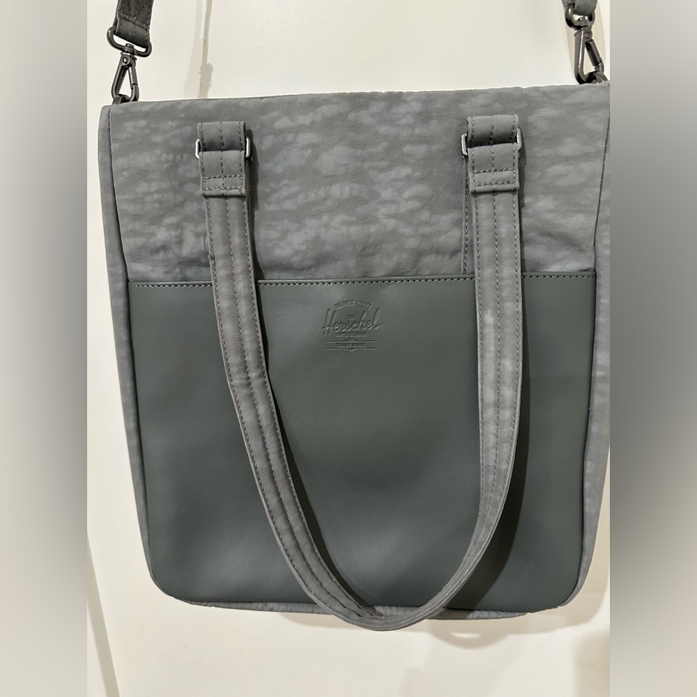 Herschel Supply Company Orion 12” Small Tote ( Gray)